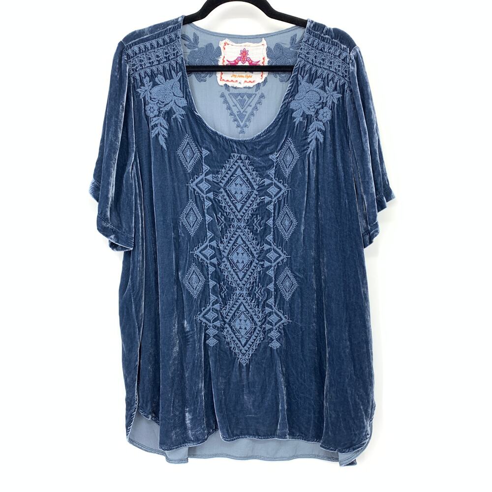 Johnny Was Embroidered Scoop Neck Blouse Womens Sz XL Blue Velvet Short Sleeve